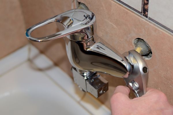 Bathroom Faucet Installation in Honolulu
