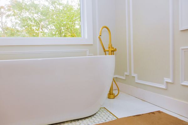 Tub Water Leak Repair in Honolulu